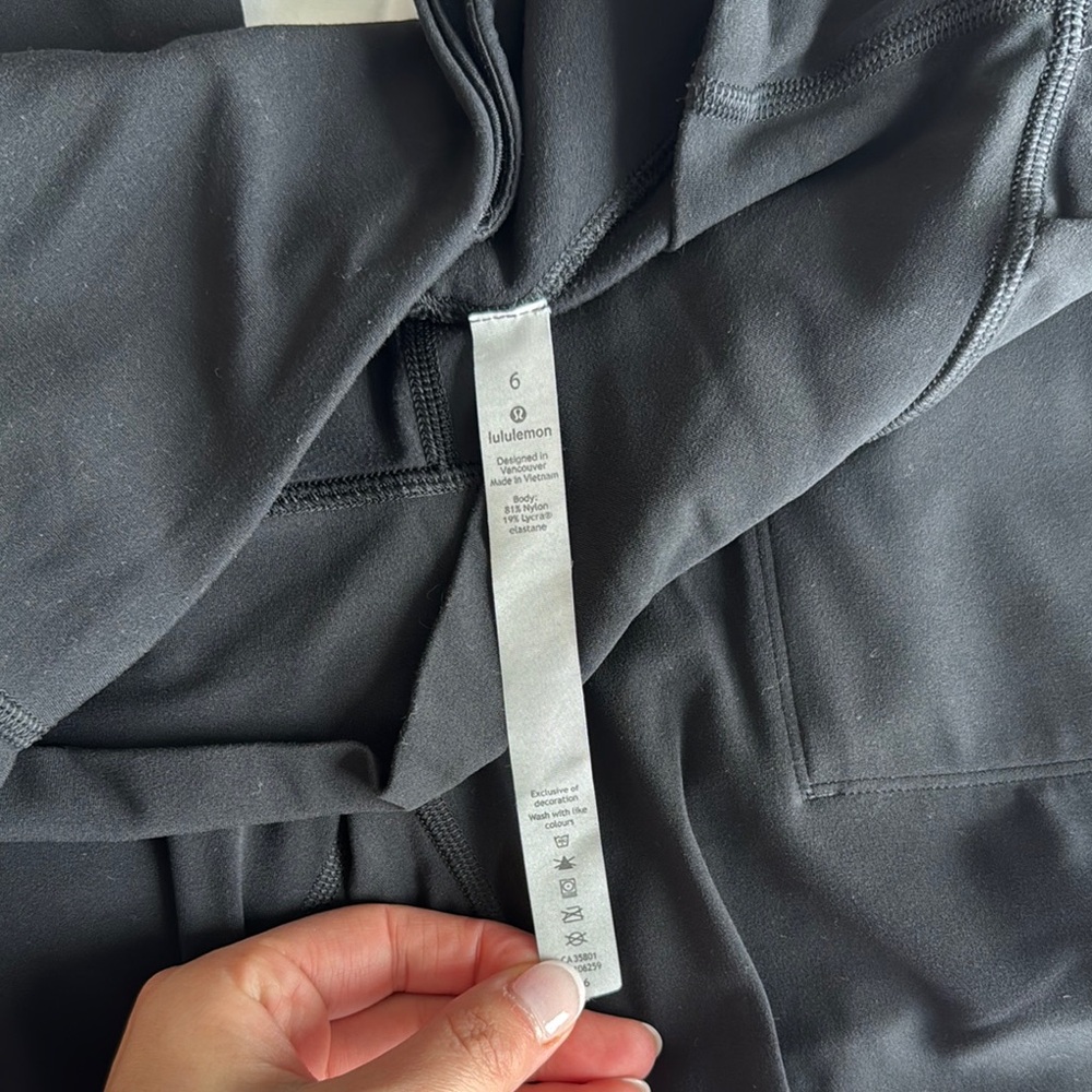Lululemon Athletica Black High-Waisted Joggers - Picture 4 of 5